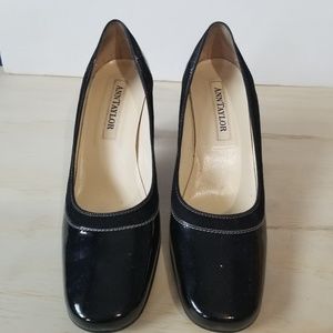 Ann Taylor Leather pumps size 9 1/2M